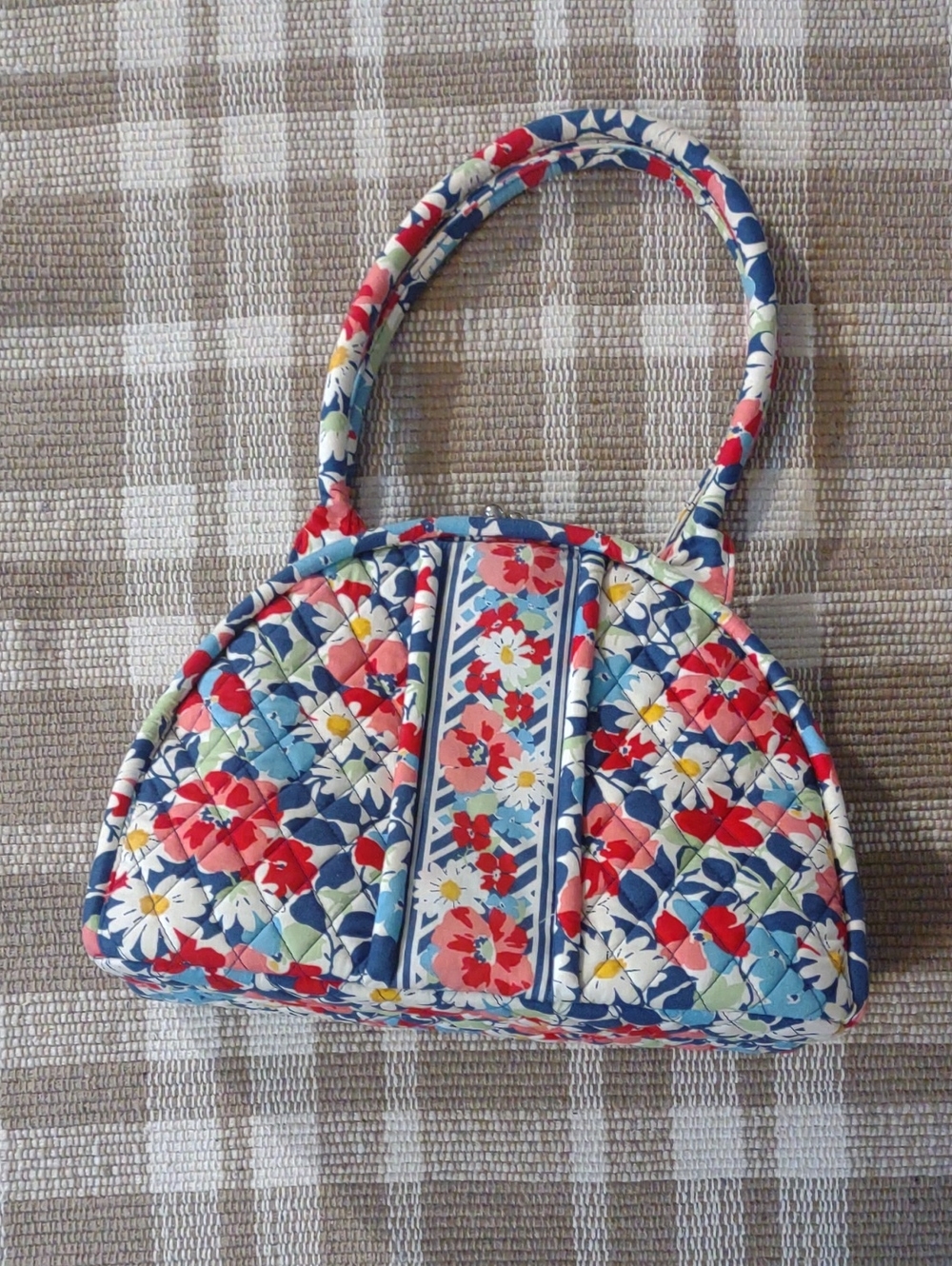 Vera Bradley❤️ Quilted Floral Dome Tote in Multicolor